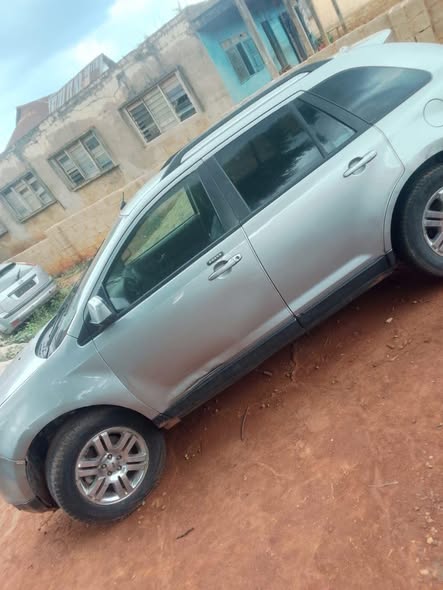 A picture of 2006 Ford Edge