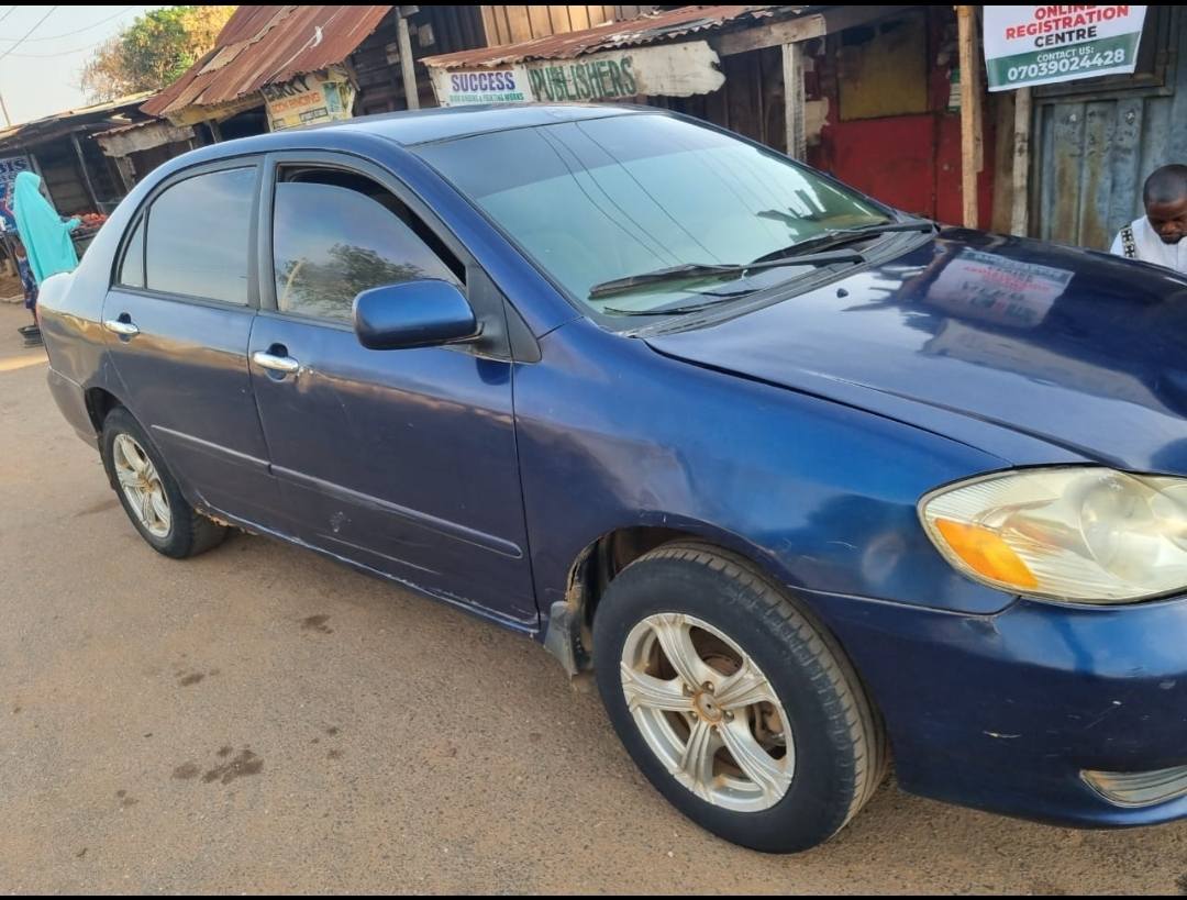 A picture of Manual Toyota Corolla
