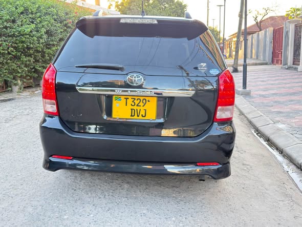 A picture of TOYOTA WISH