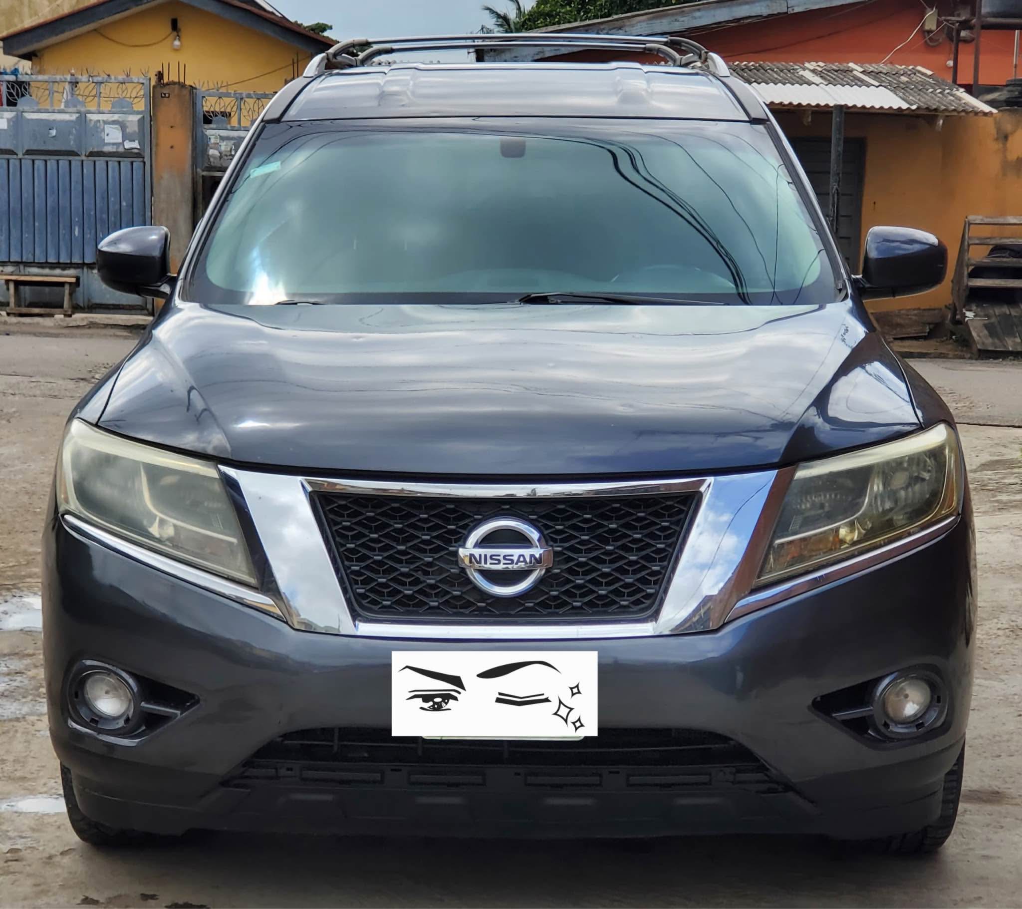 A picture of NISSAN PATHFINDER 2013 SV