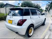A picture of TOYOTA IST