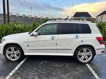 A picture of 2010 model Mercedes GLK 350