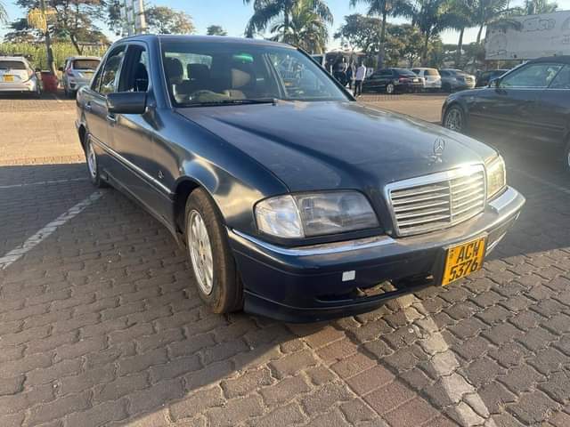 classifieds/cars mercedes