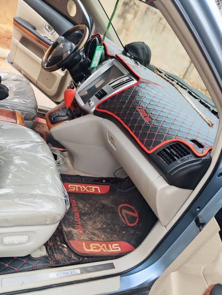 A picture of Sharp RX330