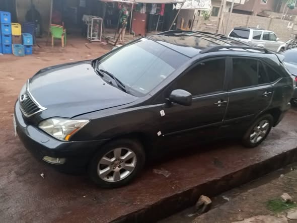 A picture of Super clean Rx330