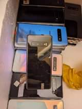 A picture of Samsung S10