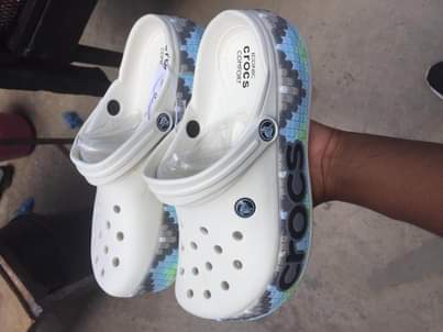 crocs