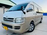A picture of Toyota Hiace Quantum on sale DVJ gari kali sanaaaa ina
