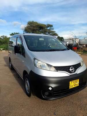 nissan nv200