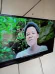 A picture of Sony Bravia LED nch 32 hiyo hapo picha HD ina