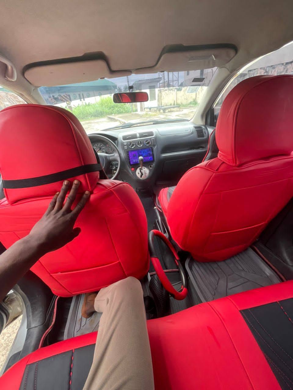 A picture of REGISTERED HONDA CIVIC COUPE 2005