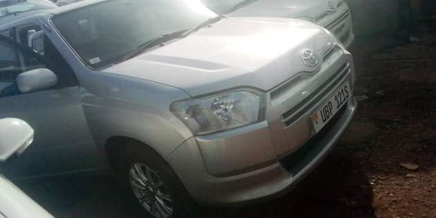 A picture of 2015 4WD 2015 White