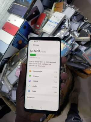 A picture of Samsung galaxy S9 Storage 64gbs 3gb ram 320 000 Call
