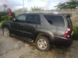 A picture of 2004 Toyota 4Runner First body