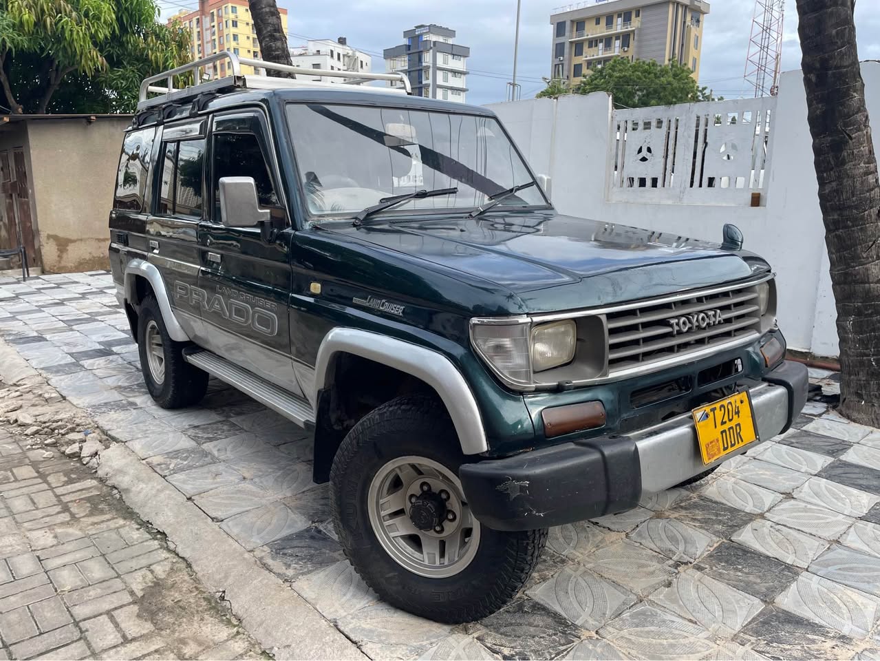 A picture of Engine 1kz Automatic Ml 19 Call 0757755939