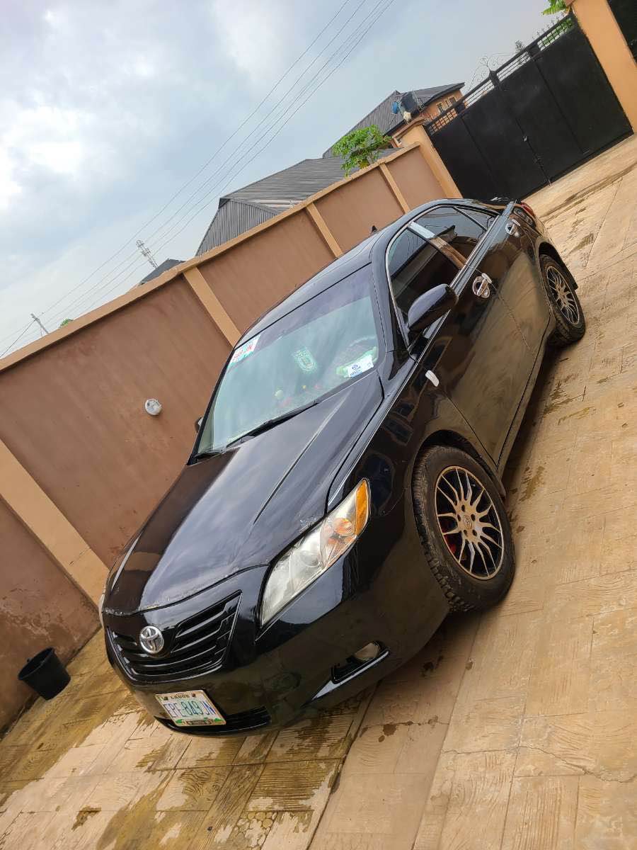 A picture of This is super clean standard registered camry 2008 LE