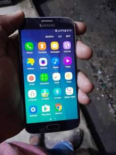 A picture of Samsung s6