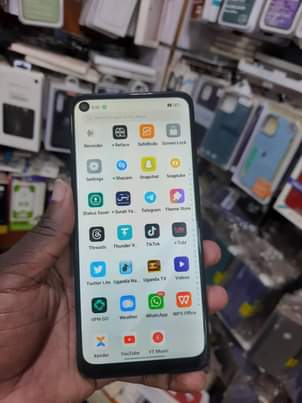 A picture of 256gb Oppo Reno 7