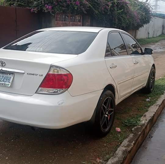 A picture of Toyota Camry 05 06