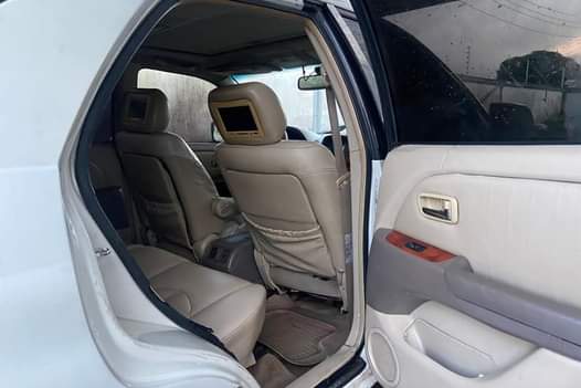 A picture of Lexus Rx 300 toks standard registered 09066107030 