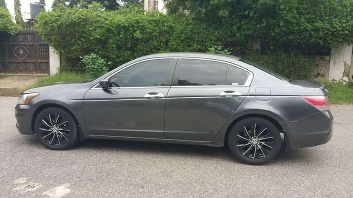 A picture of Neatly used 010 Honda Accord With sound engine everything Bless
