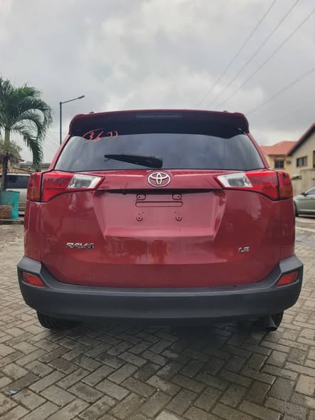 A picture of 2015 TOYOTA RAV4
