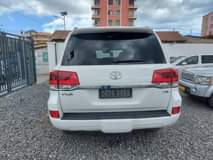 A picture of TOYOTA LAND CRUISER V8 MILLION260 CALL 0716711174