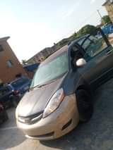 A picture of Awoooof Toyota sienna 2006 Firstbody Engine and gearbox untouched Ac