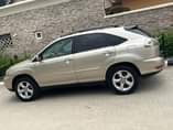 A picture of Today dealclean Toks standard Lexus RX330 2006 model partly Firstbody