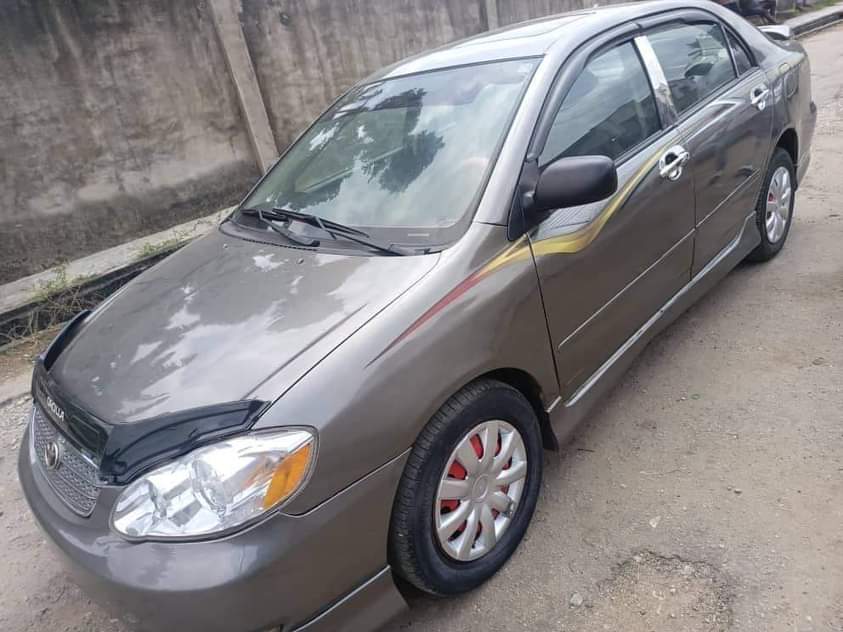 A picture of 2004 Toyota Collora