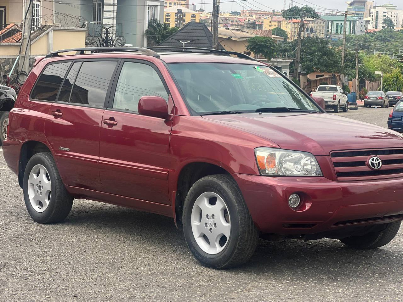 A picture of  Foreign Used 2007 Toyota Highlander Limited 12.5M