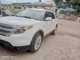 A picture of Ford explorer 2014 model