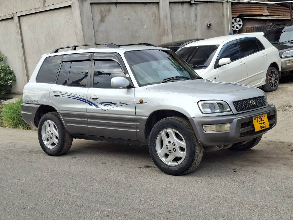 A picture of TOYOTA RAV4