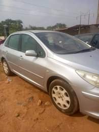 A picture of Peugeot 307 automatic transmission complete pure first body untouched engine