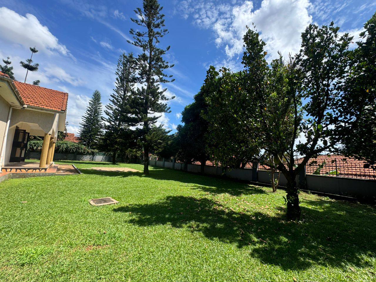 A picture of House for sale in Lubowa Plot size 42 decimals 4