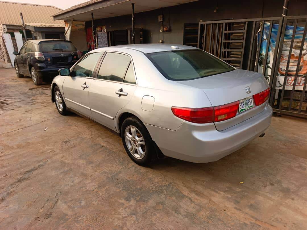 A picture of Honda accord 05 EOD 
