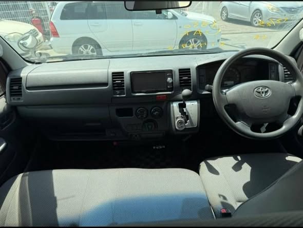 A picture of TOYOTA HIACE