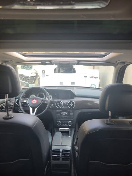 A picture of 2013 GLk panoromic roof for 17 5m