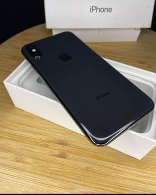 iPhone M.