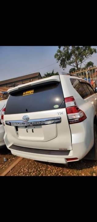 A picture of Toyota Prado TXL
