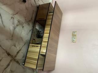 A picture of Tv bench