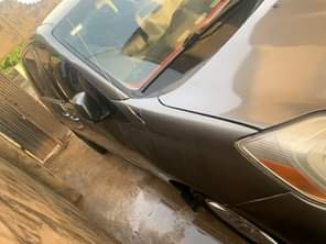 A picture of Toks Standard 2005 Toyota Sienna 3 6M Net LAGOS Absolutely