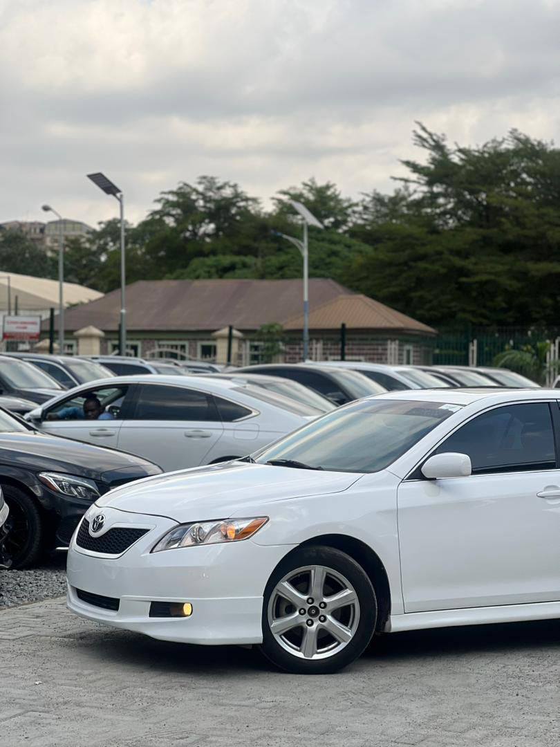 A picture of DISTRESS DIRECT BELGIUM 2009 TOYOTA CAMRY SPORT MUSCLE