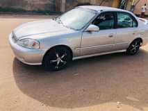 A picture of NEATLY USED CIVIC 2000 EVERYTHING BLESSED 1 1M KADUNA 07039409353