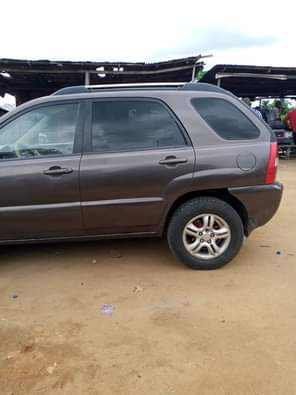 A picture of Highest grade Kia Sportage 2006 Engine untouched Gear untouched A