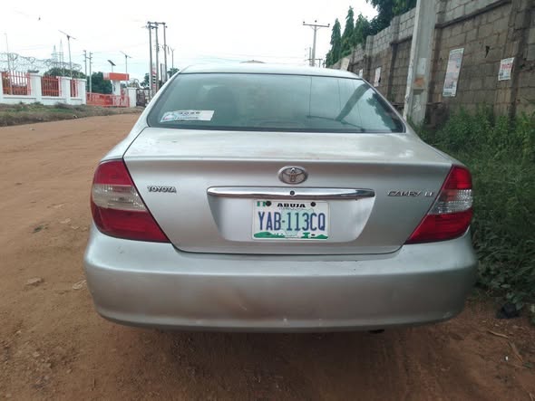 A picture of 2004 Toyota Camry