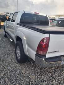 A picture of Sharp Toyota tacoma for quick sale just 6 5m