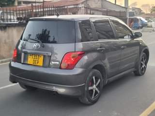A picture of TOYOTA IST