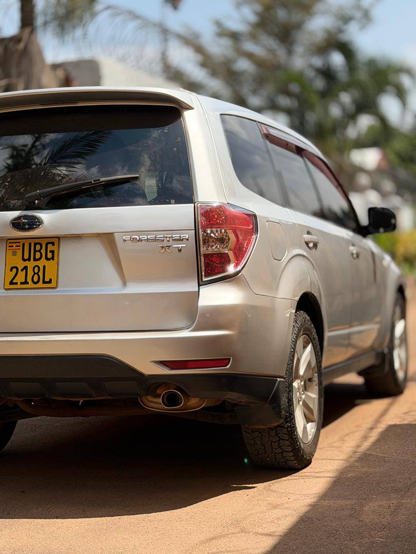 A picture of Subaru xt