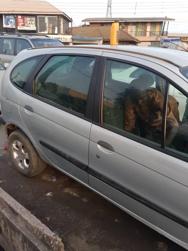 A picture of 2009 Renault scanic